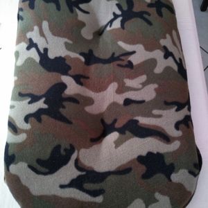 NWOT Dog bed new foam 26x27x3 handmade